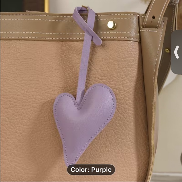 Heart Keychain / purse charm NWT ❤️ - Picture 3 of 4